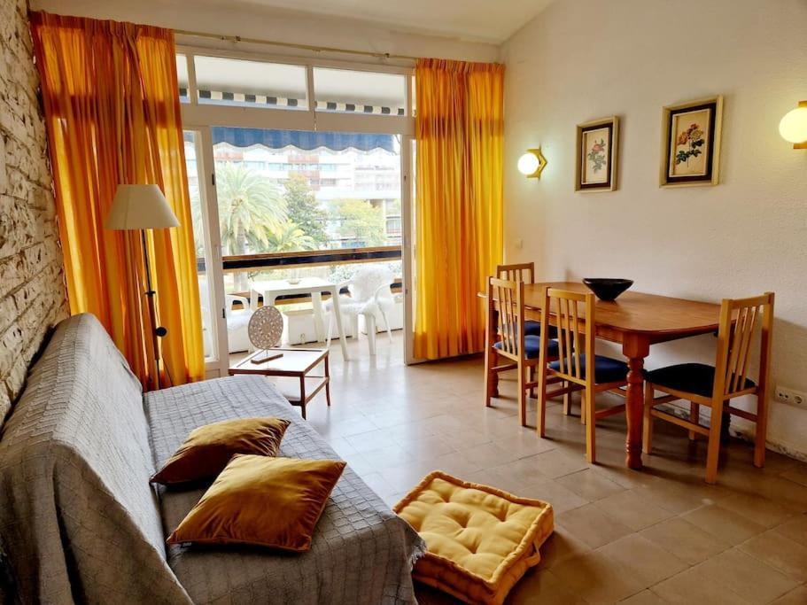 Apartamento A Un Paso De Playa سالو المظهر الخارجي الصورة
